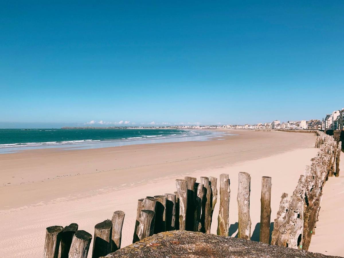 Appartement de 60 m2 tout juste rénové à Saint Malo Intra-Muros Exterior foto