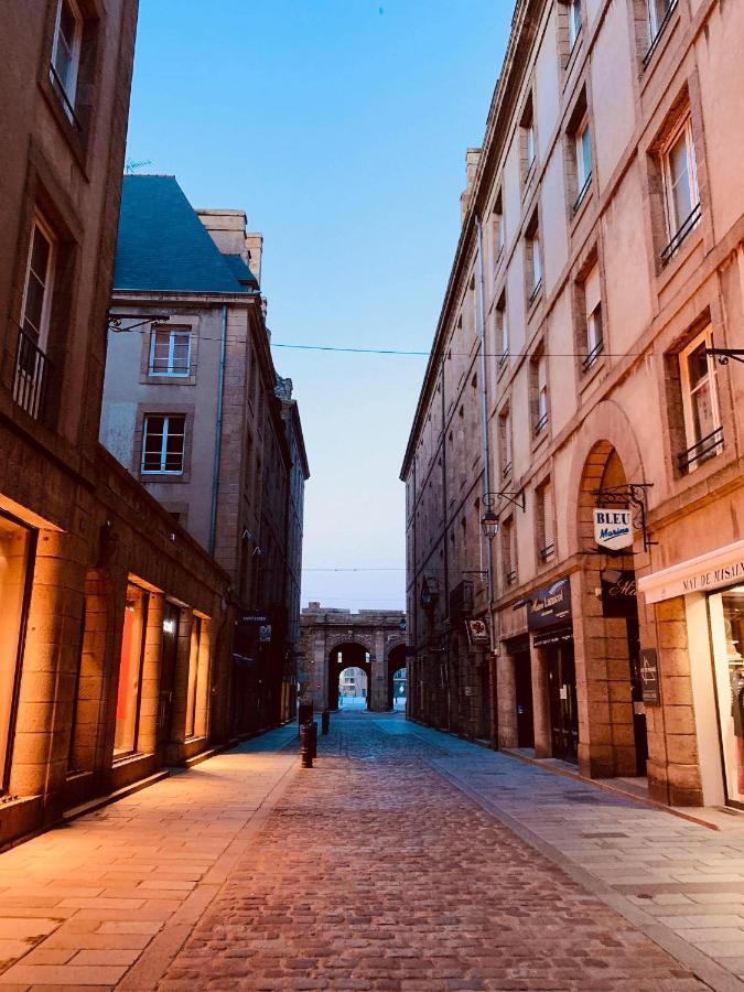 Appartement de 60 m2 tout juste rénové à Saint Malo Intra-Muros Exterior foto